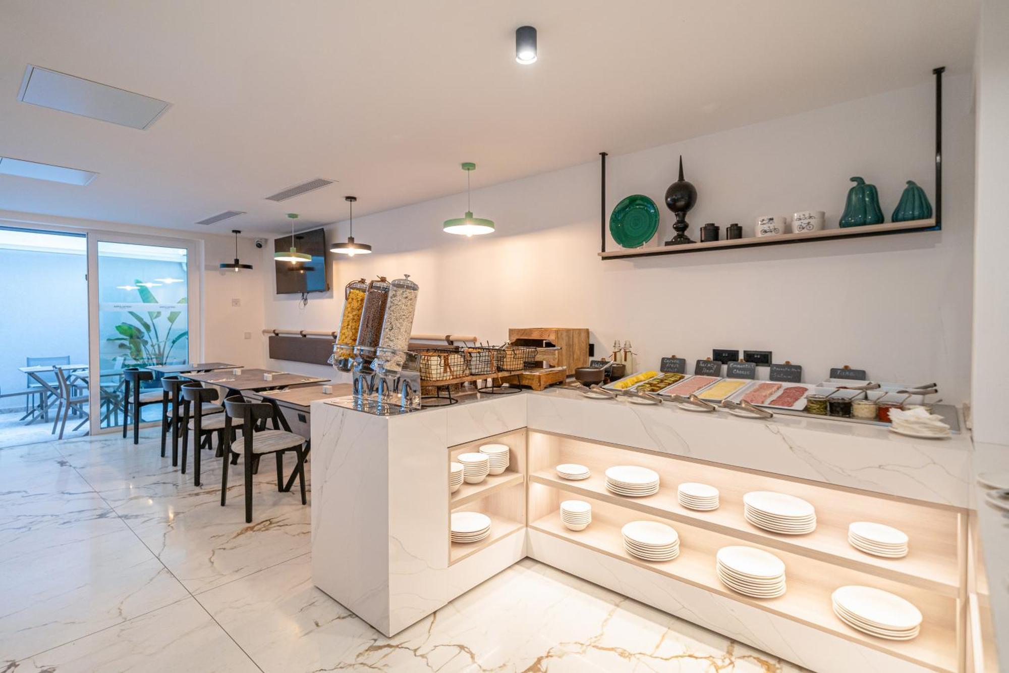 Hotel Scirocco St Julian'S, Affiliated By Melia San Giuliano Esterno foto